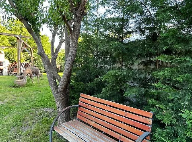 אוהל מפואר Magustanya Jurtaszallas פלוזנק